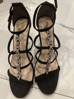 (Category: ) located in . Submitted by biggreencloset (Listing ID 1272187433, Image 1). Description: .