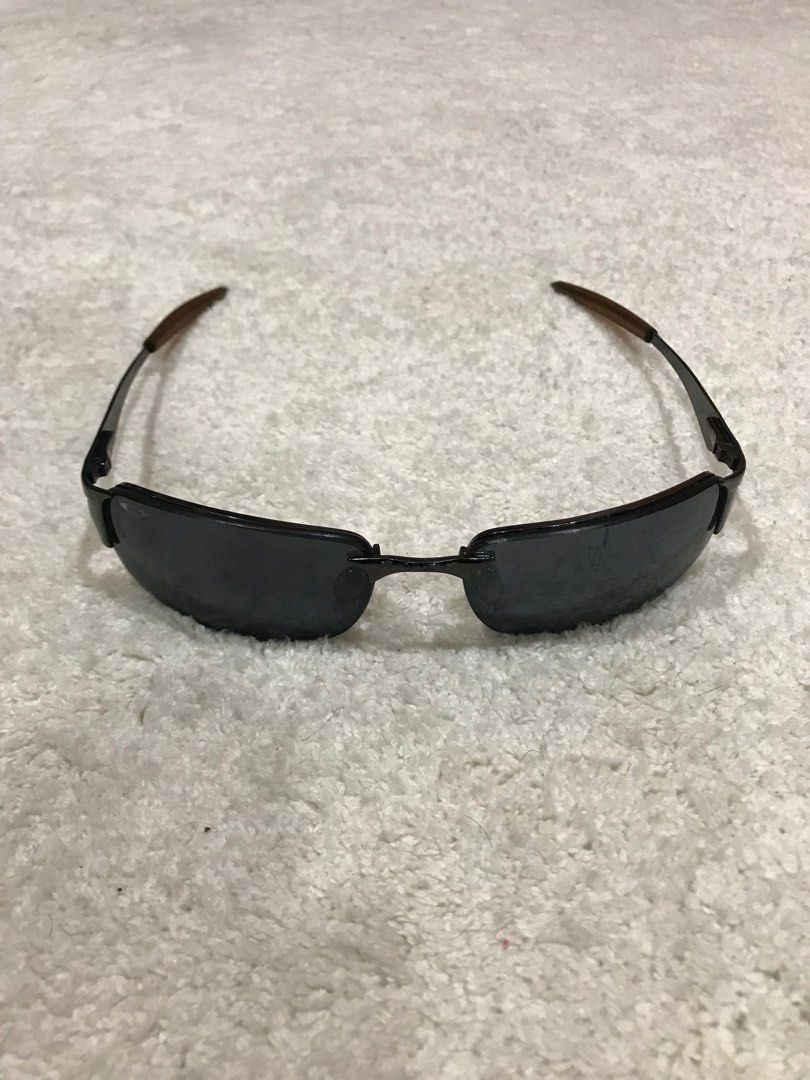 Oakley sunglasses outlet uv protection