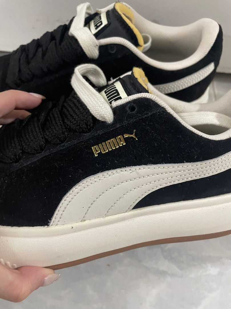 Puma classic suede platform trainers in black discount