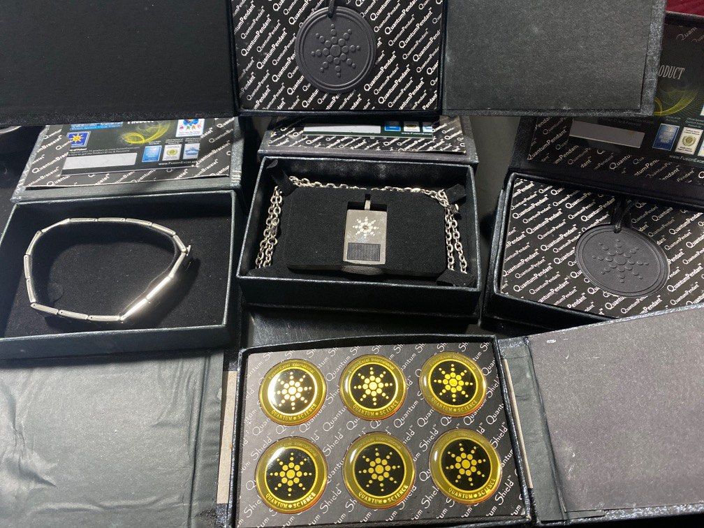 Quantum pendant bracelet sale