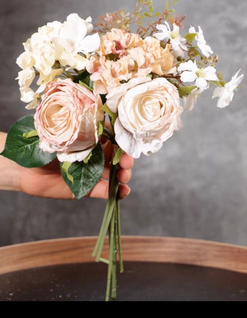 Realistic looking fake flowers, Hobbies & Toys, Stationery & Craft