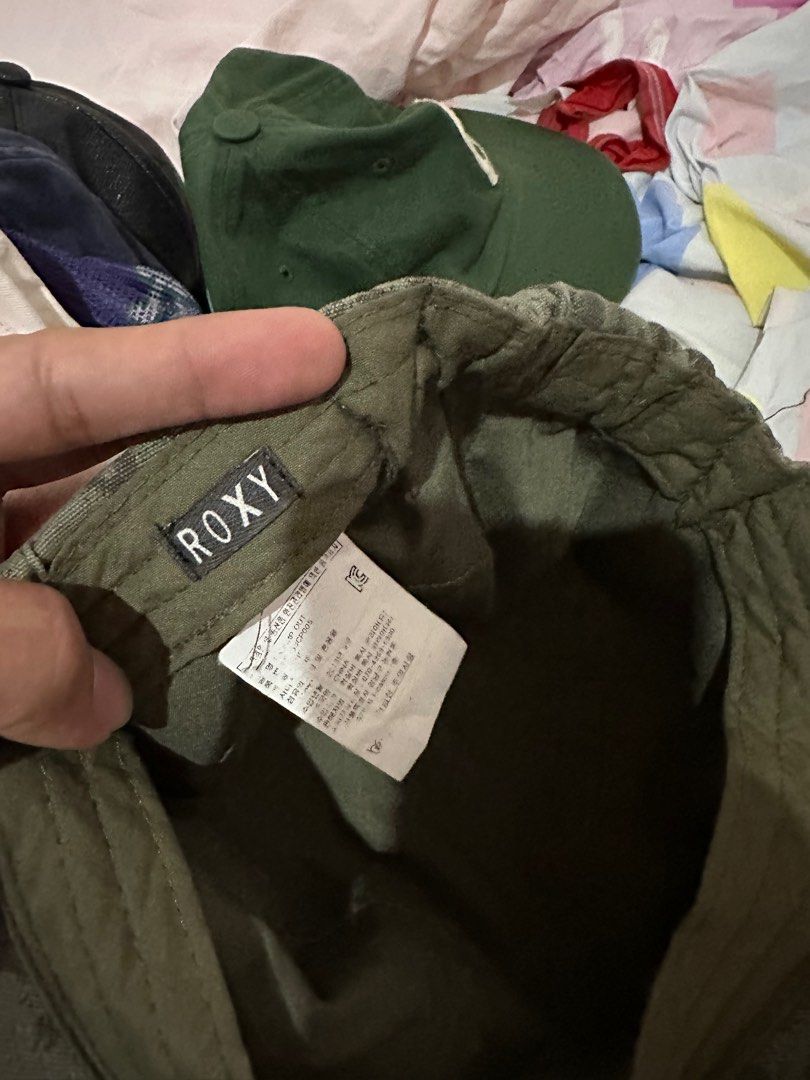 Roxy Camo Cap (Category: Caps & Hats) located in General Santos City (Dadiangas). Submitted by gianizm (Listing ID 1272161761, Image 3). Description: Small-Large fit adult.