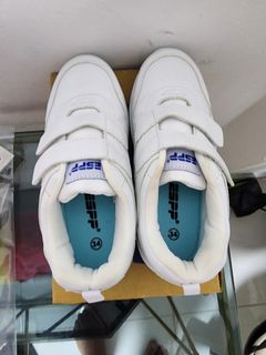 School shoes size clearance 9