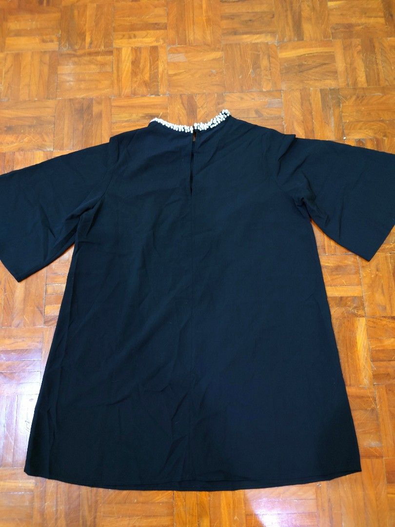 Second hand H M Black dress Women s Fashion Dresses Sets