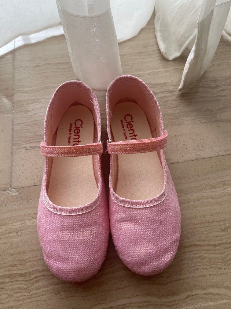 Sienta Pink maryjane shoes size 30