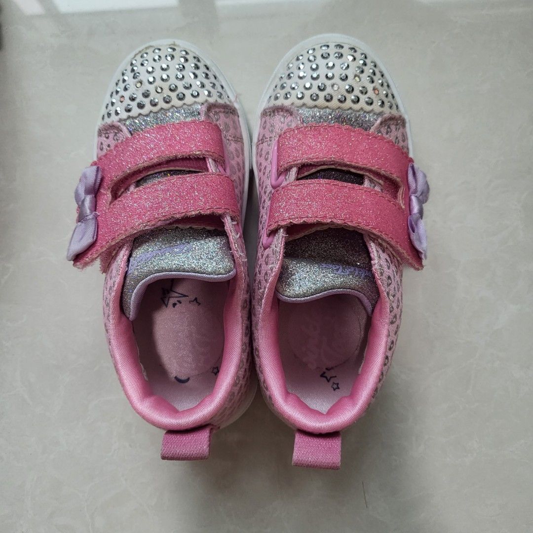 Girls light up on sale sketchers