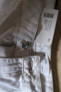 (Category: ) located in . Submitted by eggweggo (Listing ID 1272077198, Image 1). Description: .