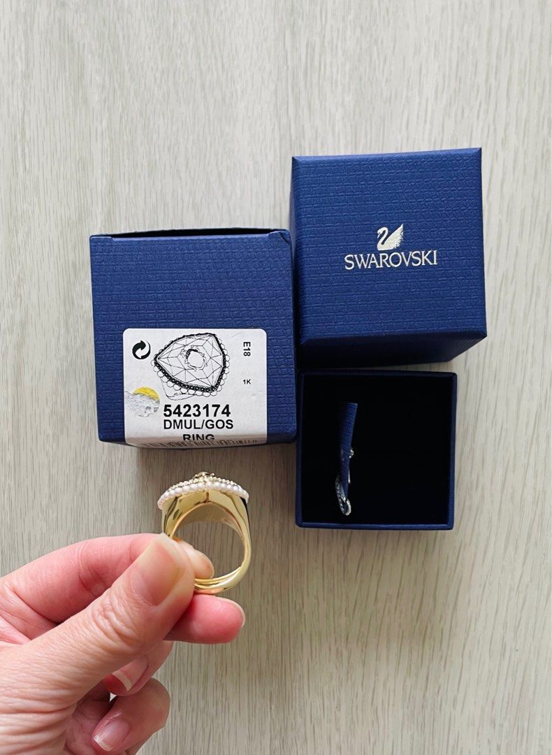 Swarovski 2024 magnetic ring