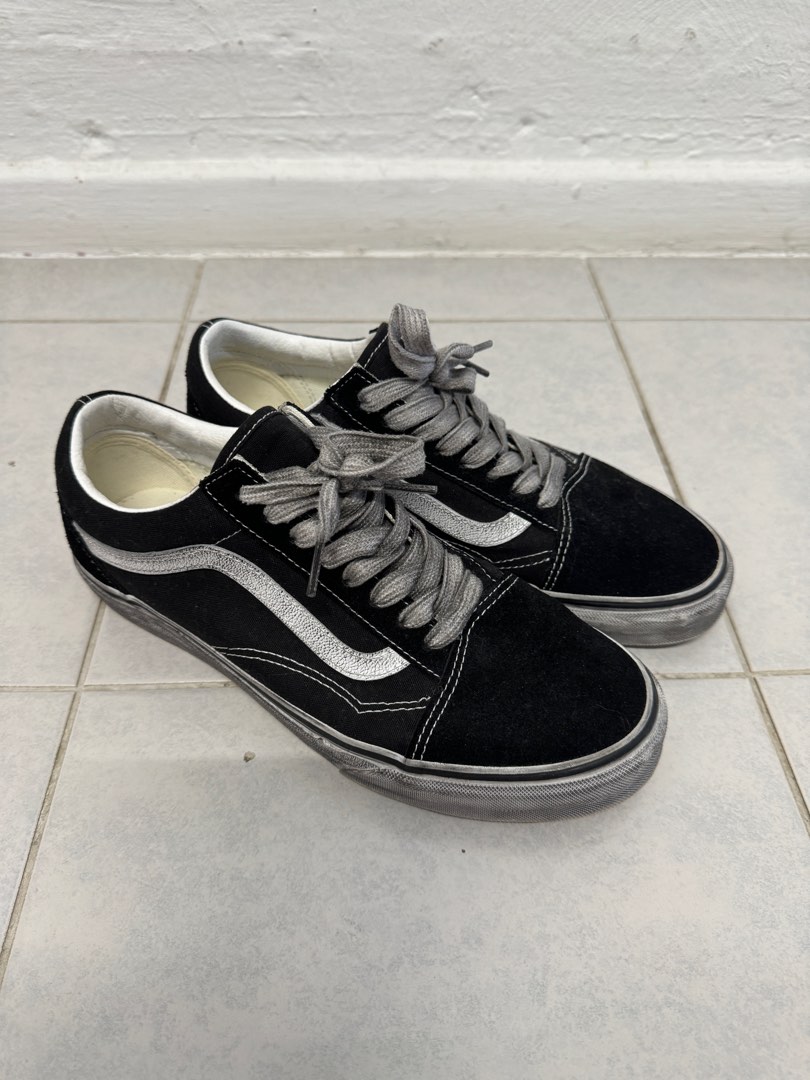 All black old hotsell skool vans size 6