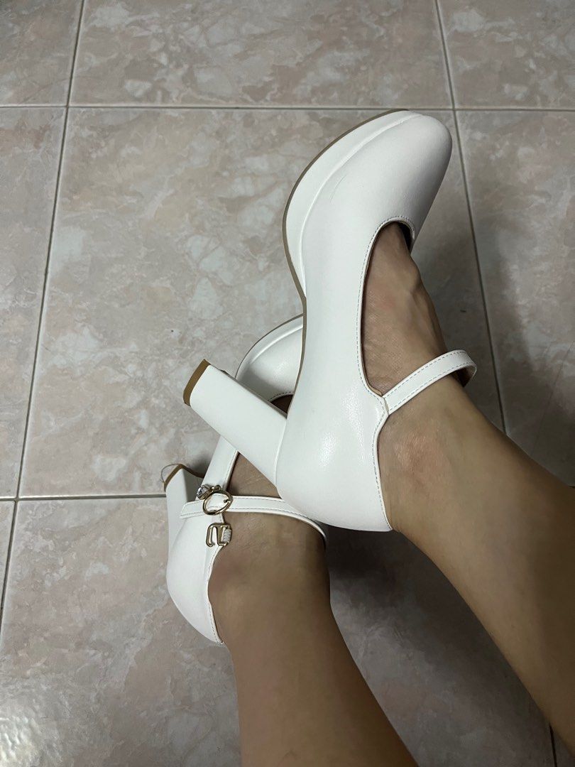 White high heel shoes discount