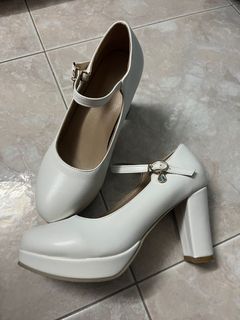 White high heels girls shop