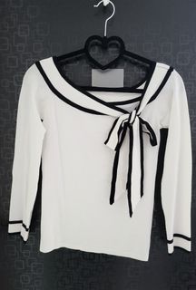 Korean style, long sleeve, Women's Fashion, Tops, Longsleeves on Carousell