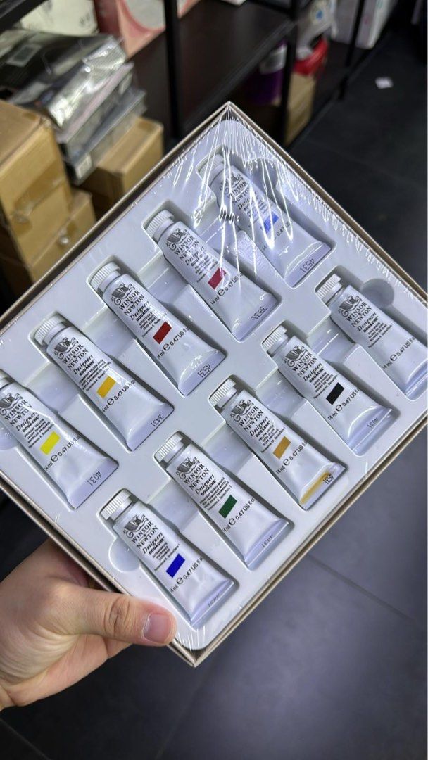 Winsor & Newton Designers' Gouache Introductory 10-Tube Paint Set, 14ml