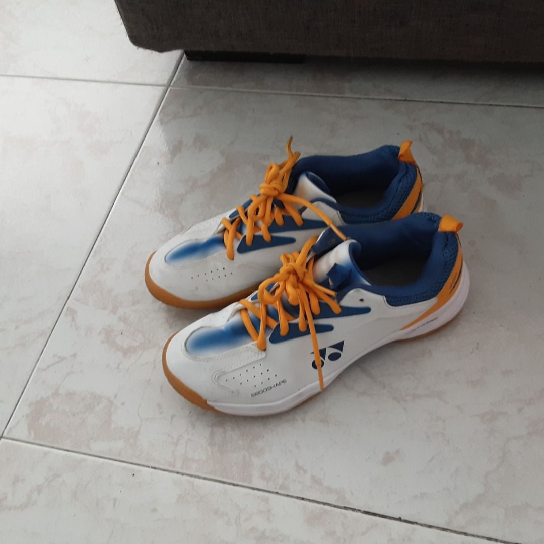 Yonex batminton shoes Sports Equipment Other Sports Equipment