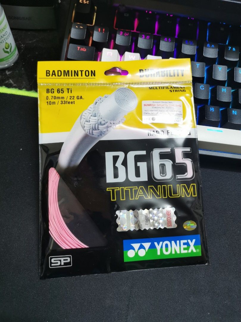 Yonex BG65 titanium, Sports Equipment, Sports & Games, Racket & Ball