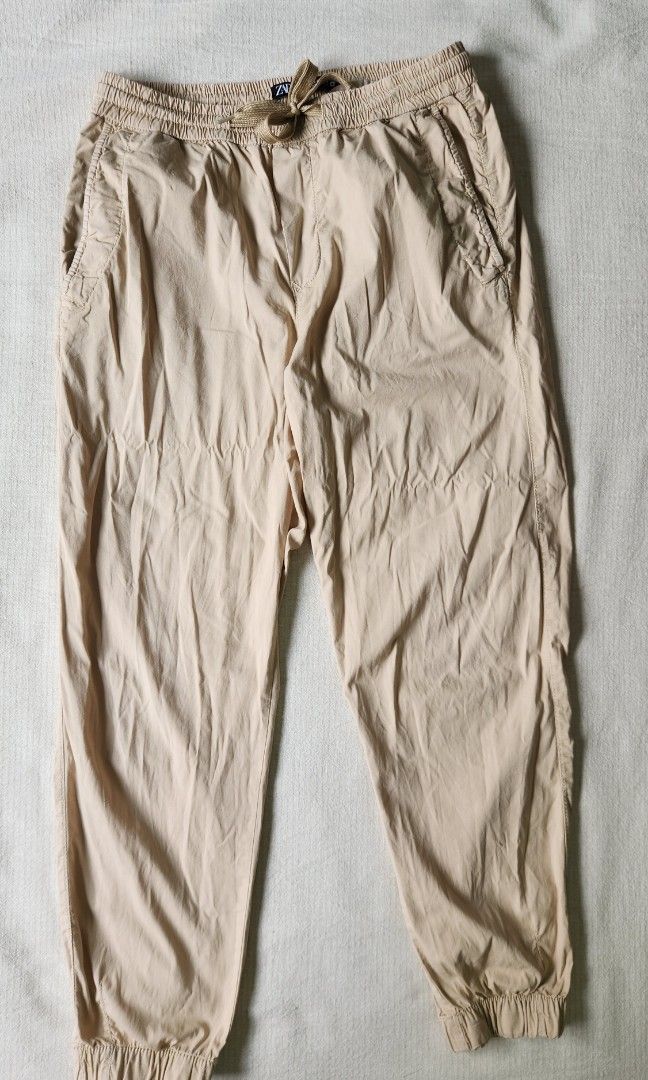 Zara Beige joggers Men s Fashion Bottoms Joggers on Carousell