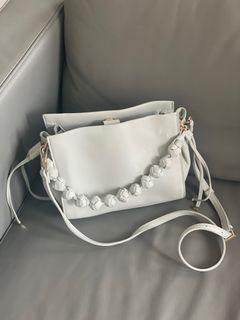 （分類：）位於 。 由 sellball 提交（商品編號 1272025671，圖片 1）。簡介： 。