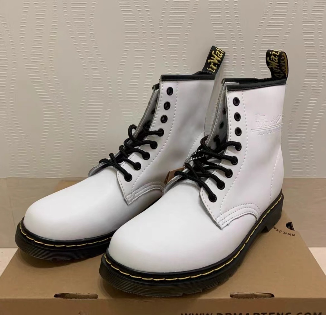 White leather doc discount martens