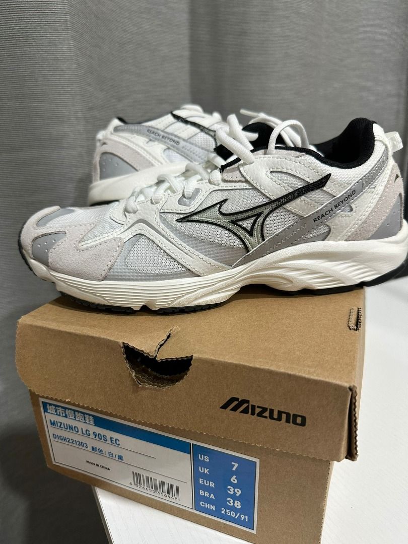 Mizuno 90s clearance