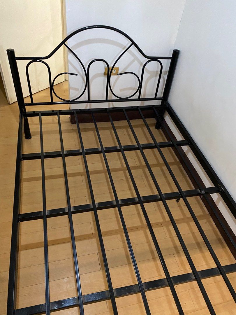 2nd Hand Bed Frame Twin/Double Size 48x75, Furniture & Home Living
