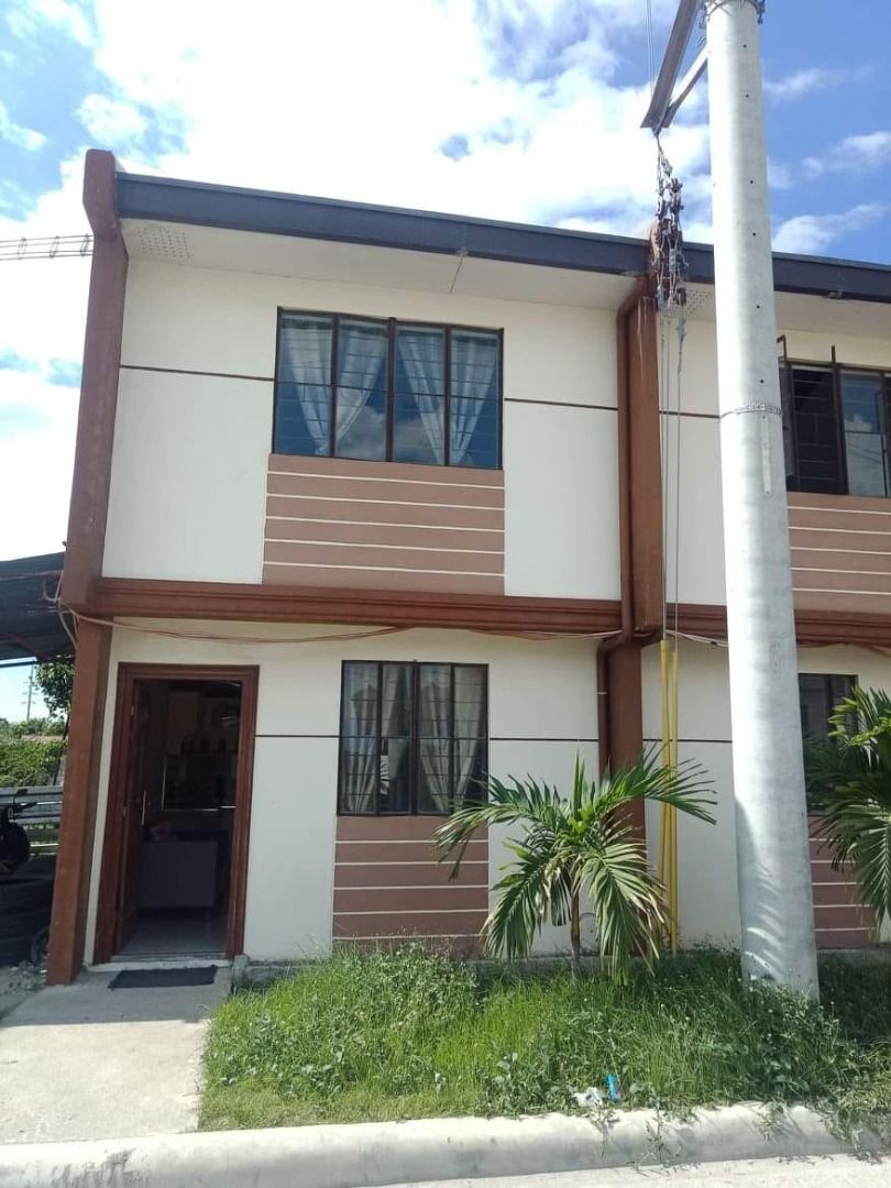3 BR Bernice Model House and Lot in Savanna Ville Townhomes at Imus