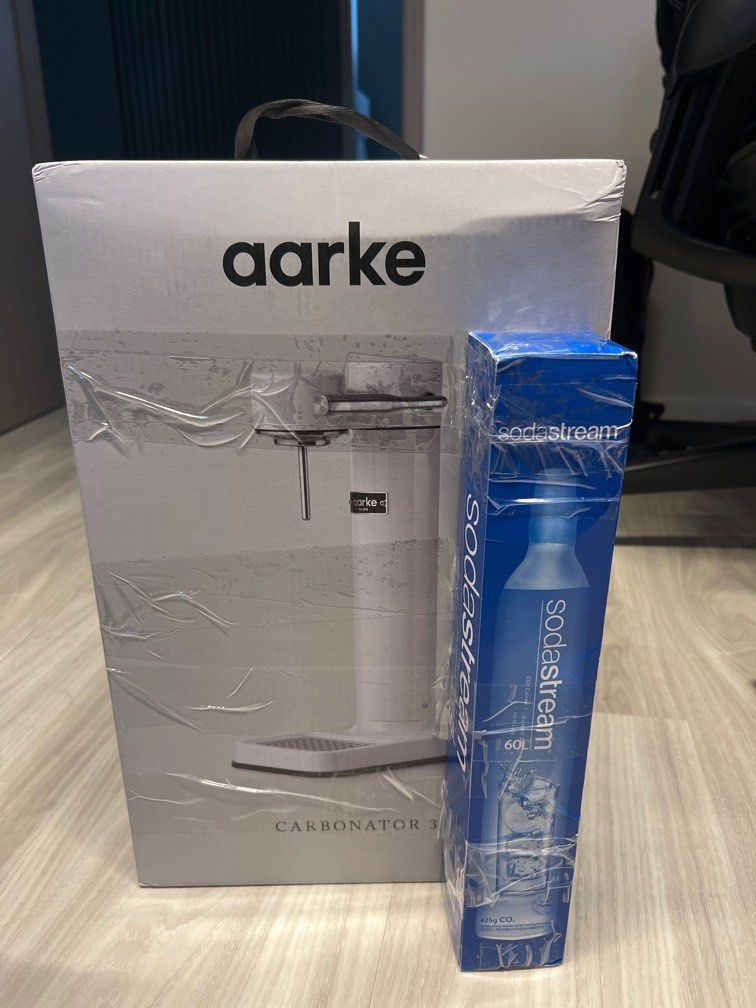 Aarke Carbonator 3 with sodastream, TV & Home Appliances, Kitchen