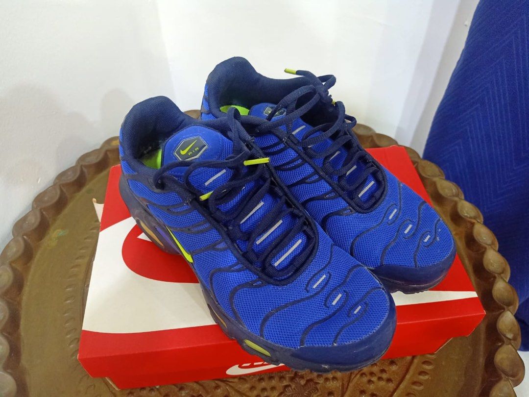 Air Max Plus Men s Fashion Footwear Sneakers on Carousell
