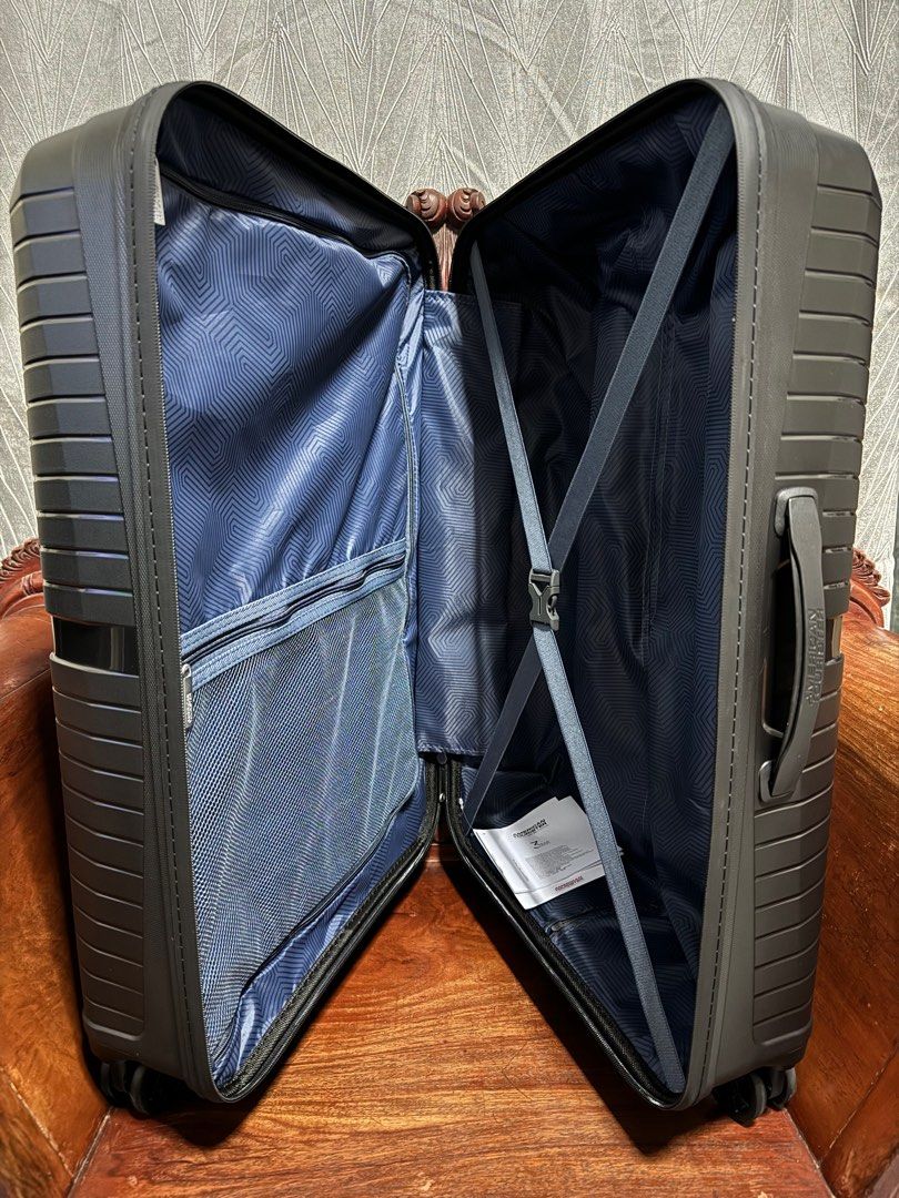 American Tourister Medium Sized Luggage, Hobbies & Toys, Travel