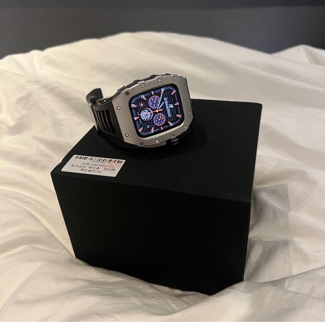 Apple Watch 44M Titanium Case Mobile Phones Gadgets Wearables