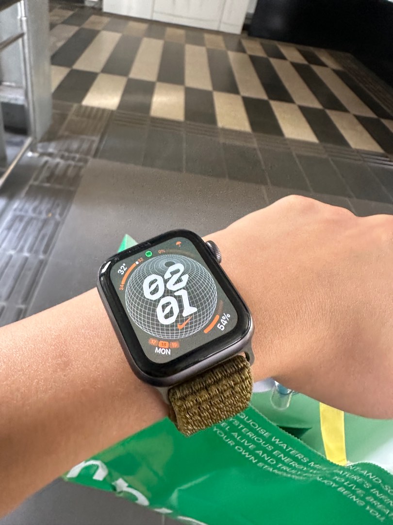 Apple Watch Series 4 Men s Fashion Watches Accessories