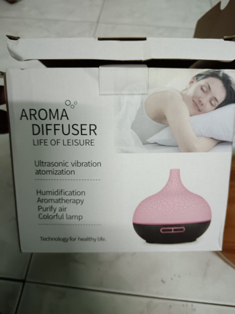Aroma diffuser (Category: Home Fragrance) located in Sepang. Submitted by tomsteen95 (Listing ID 1272385999, Image 3). Description: Used twice only. Good condition.