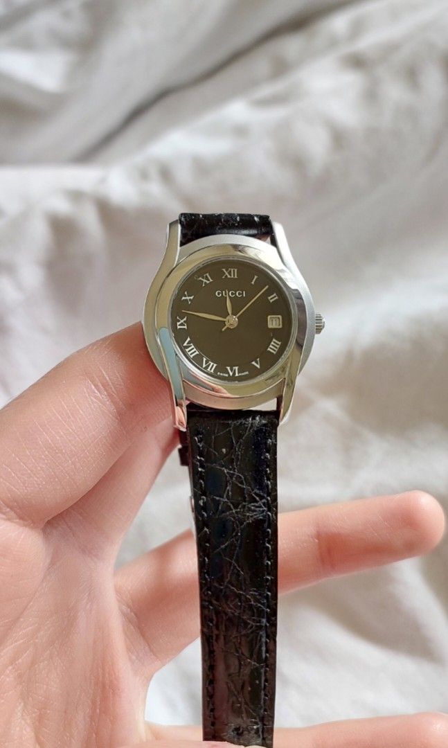 Authentic outlet gucci watch