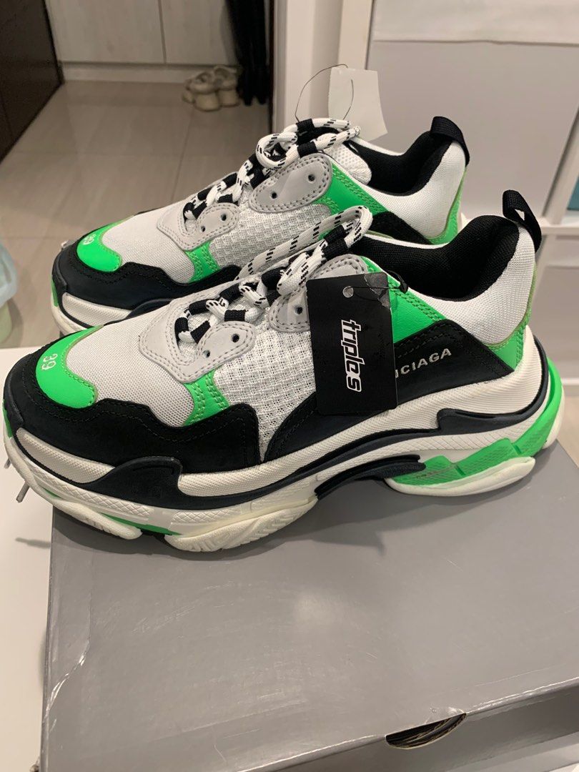 Triple s trainer balenciaga hot sale