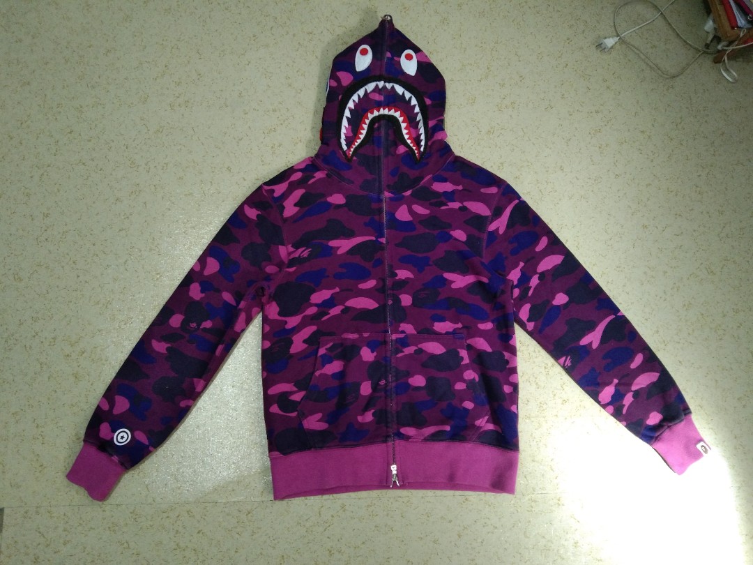 Bape shark hoodie(26L-20w), Men's Fashion, Tops & Sets, Hoodies on ...