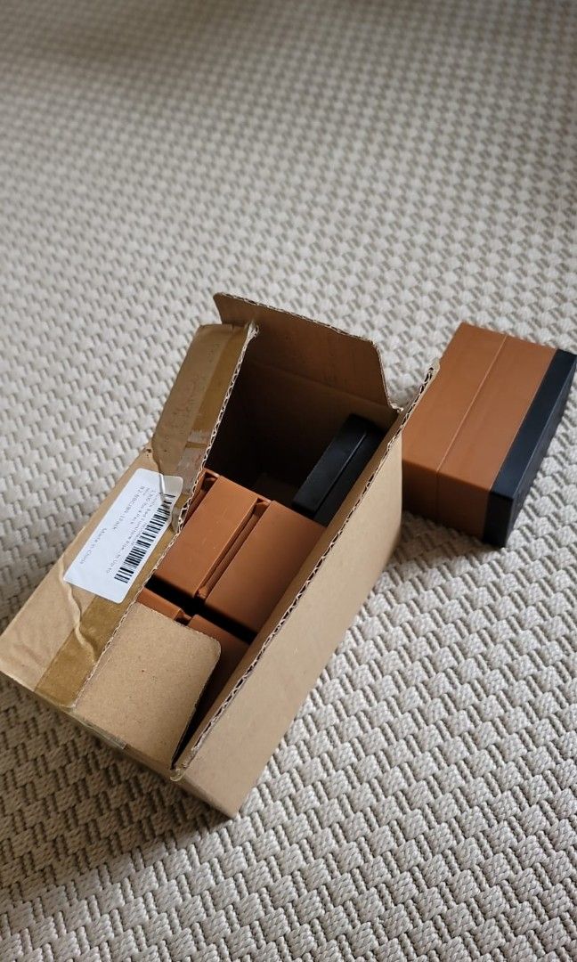 Bed Risers NEW （分類：床架及床褥）位於 Hong Kong。 由 aberdeen88 提交（商品編號 1272390490，圖片 1）。簡介： Brand new bed Risers. Great for under furniture and bed frame to create extra storage space.。
