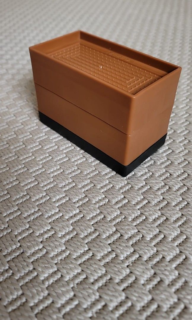 Bed Risers NEW （分類：床架及床褥）位於 Hong Kong。 由 aberdeen88 提交（商品編號 1272390490，圖片 3）。簡介： Brand new bed Risers. Great for under furniture and bed frame to create extra storage space.。