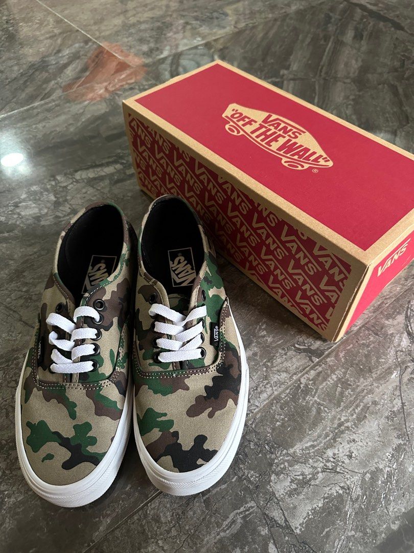BNWB authentic vans camo olive SF sneakers size 39 Women s