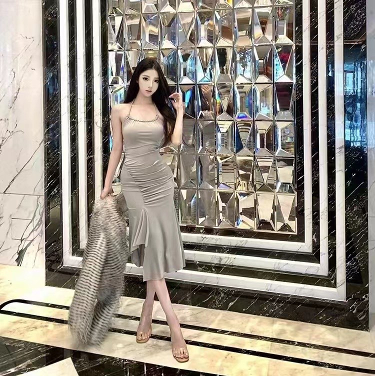 Bodycon dress with flared bottom hot sale