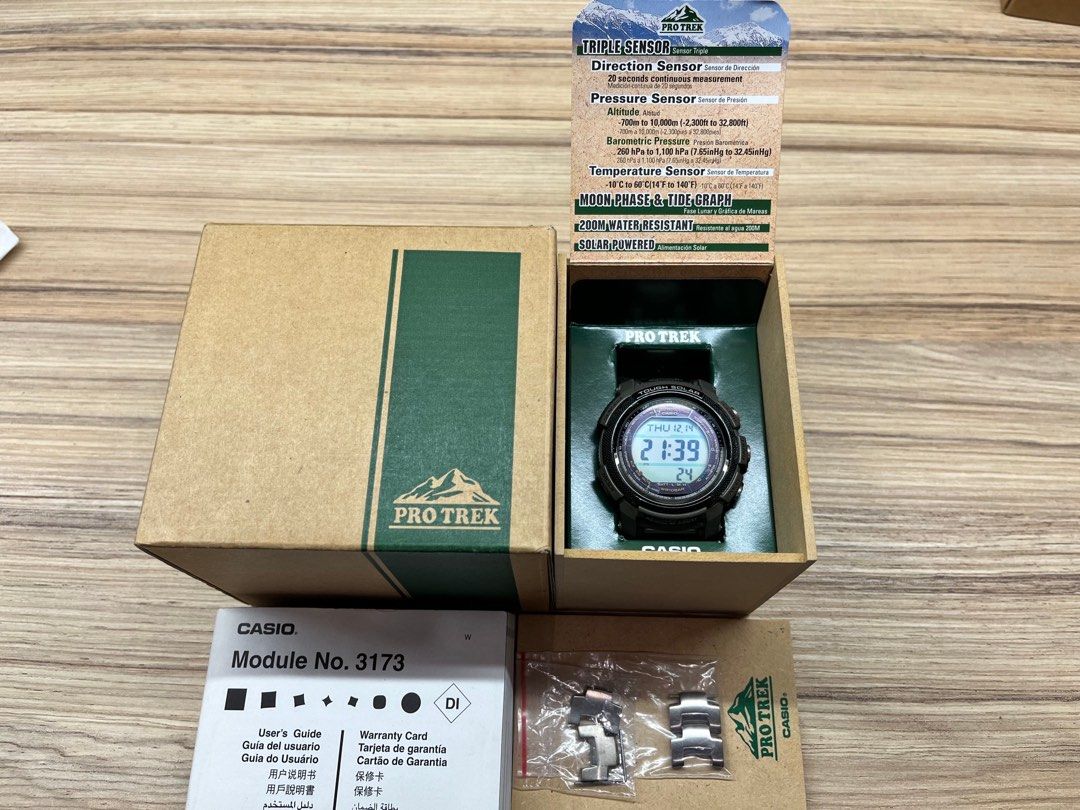 CASIO Pro Trek 專業登山錶型號: PRG-200T 七成新, 鈦金屬, 日本製造