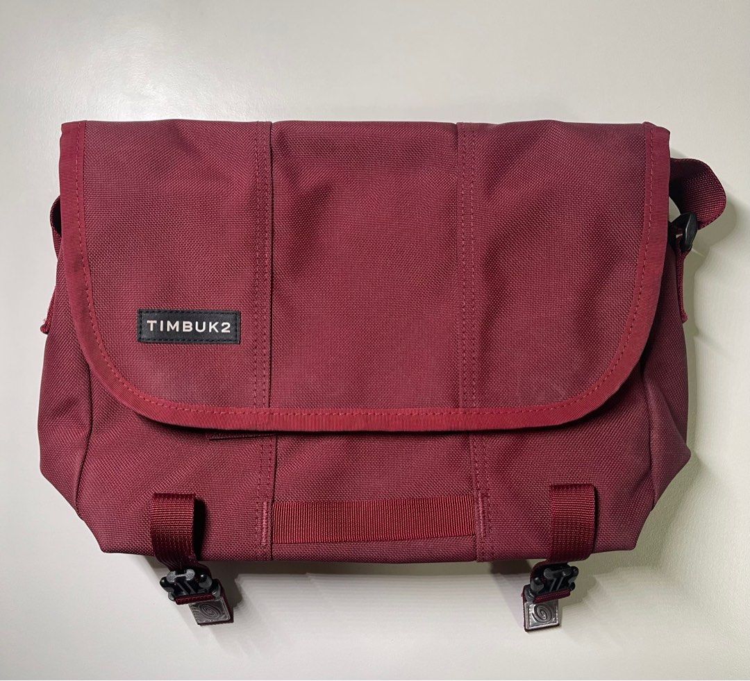 CLASSIC MESSENGER BAG XS Eco Collegiate Red Men s Fashion