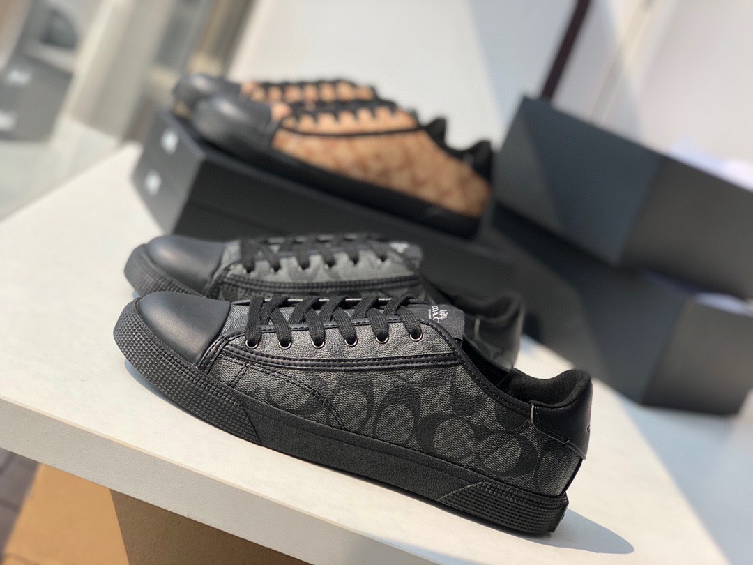 Coach discount logo sneakers