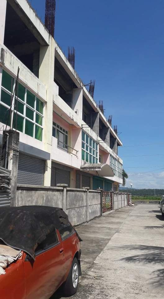 Commercial building and lot for sale along Bacarra National Highway