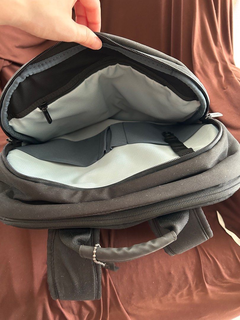 Crumpler expedition shop