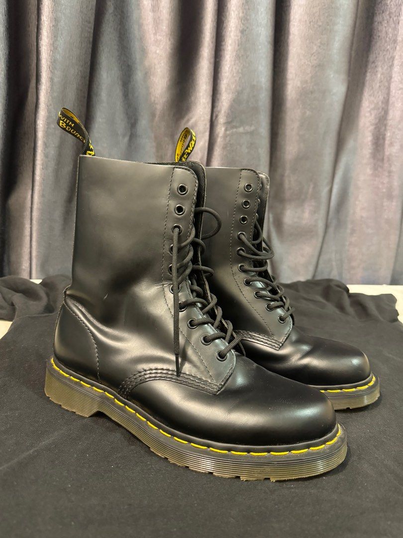 Dr martens 1 holes sales