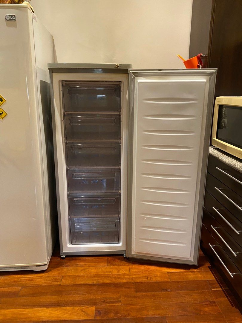 Elba Upright Freezer EUF2010S, TV & Home Appliances, Kitchen