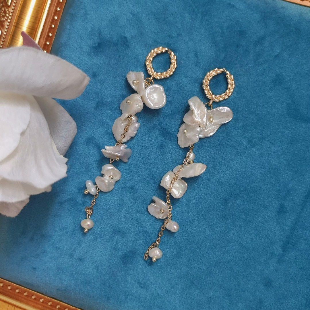 Floral Series Freshwater Pearl Earrings Petal Pearl Big Rice