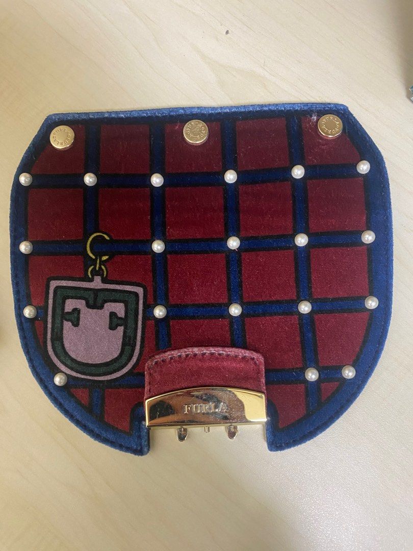 Furla outlet detachable flap