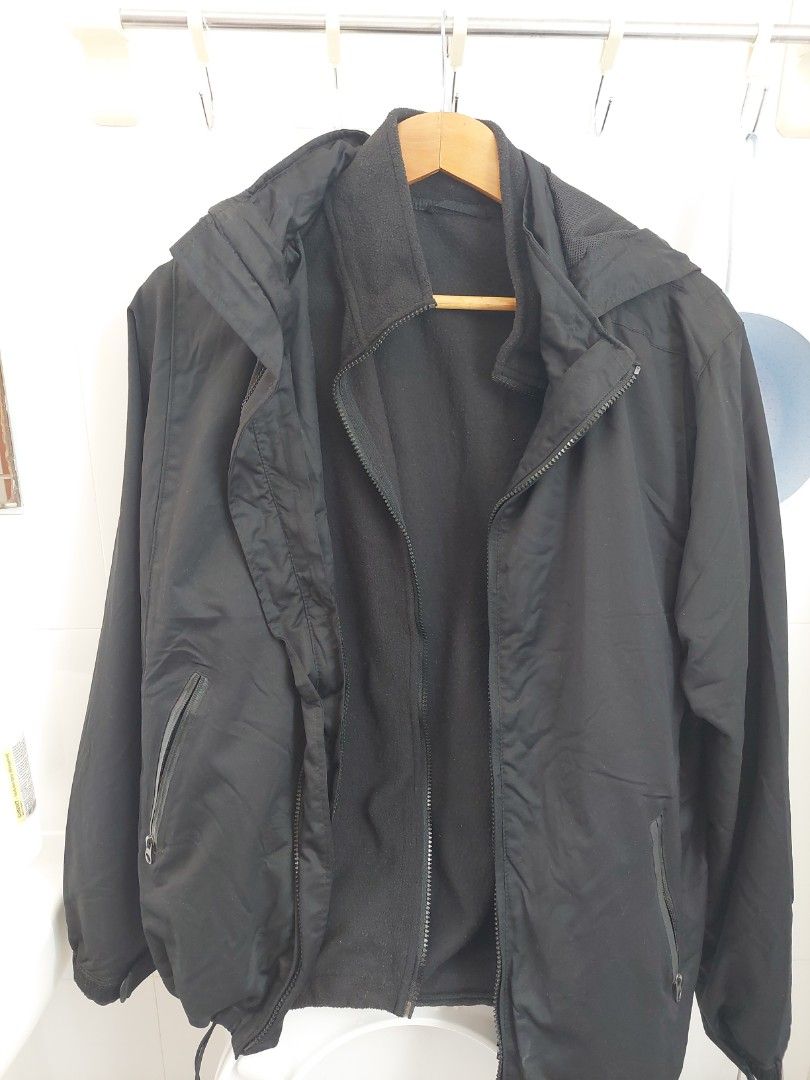Giordano Double Layer Detachable Hood cum Windbreaker combo