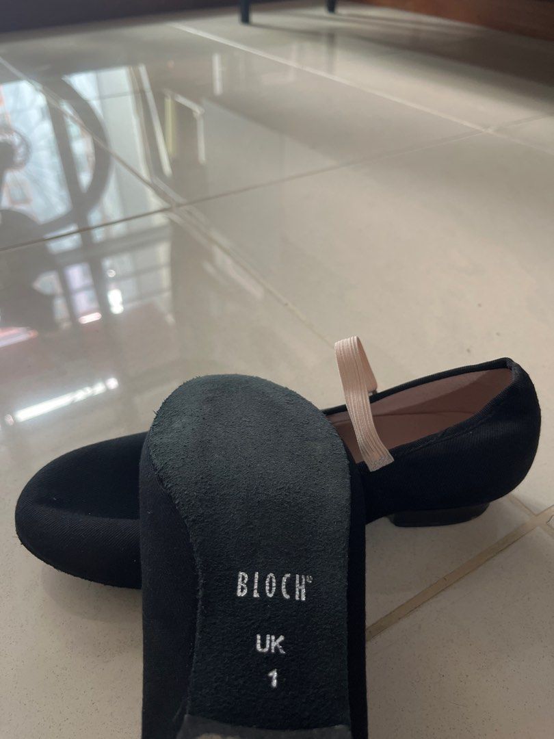 Girl s dance shoes Babies Kids Babies Kids Fashion on Carousell