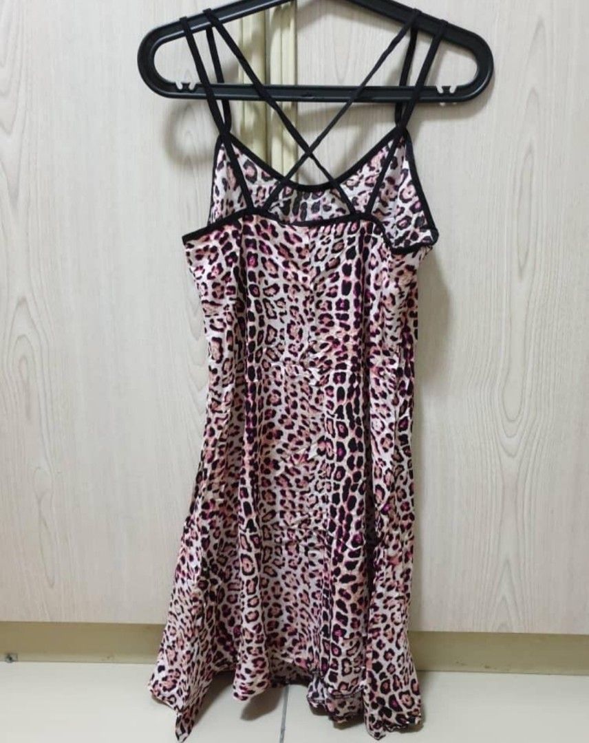 Girls on film deals leopard print dress